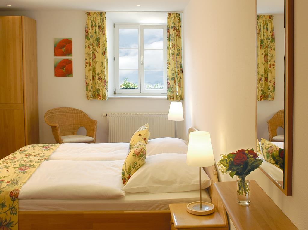 Landgasthof Und Hotel Weisser Lowe Eckental Szoba fotó
