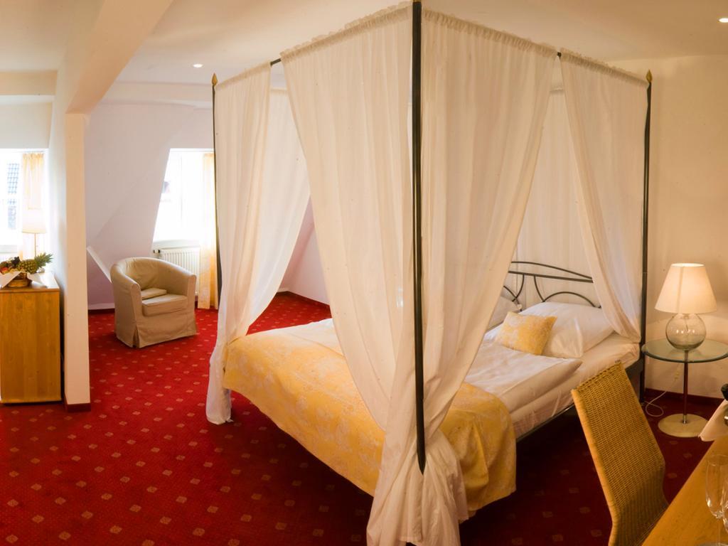 Landgasthof Und Hotel Weisser Lowe Eckental Kültér fotó