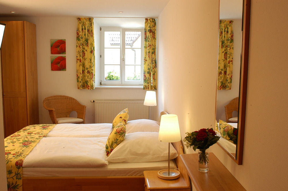 Landgasthof Und Hotel Weisser Lowe Eckental Kültér fotó