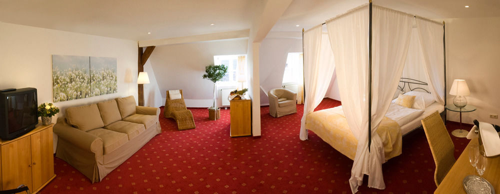 Landgasthof Und Hotel Weisser Lowe Eckental Kültér fotó