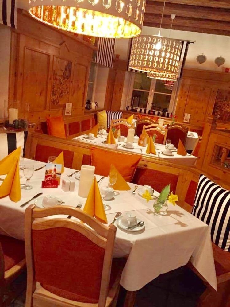 Landgasthof Und Hotel Weisser Lowe Eckental Kültér fotó