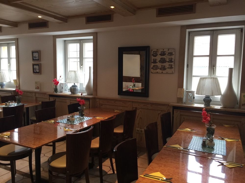 Landgasthof Und Hotel Weisser Lowe Eckental Kültér fotó
